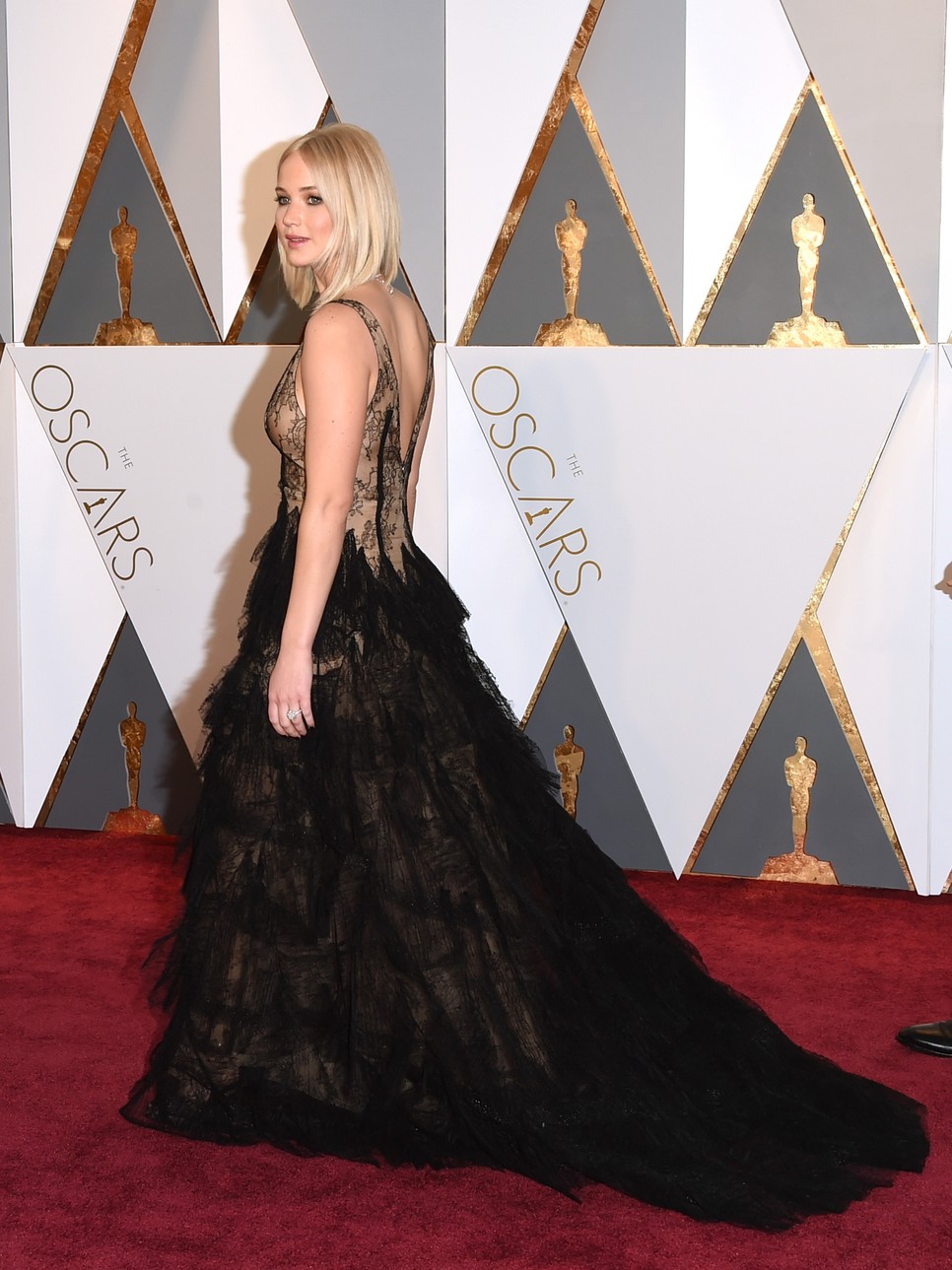 Jennifer Lawrence 2016-ban is a Dior divatház kreációjában érkezett