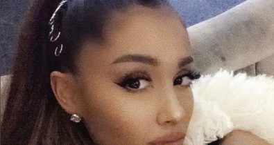 Ariana Grande is imádja! Így tudod pillanatok alatt elbűvölővé tenni a frizurád