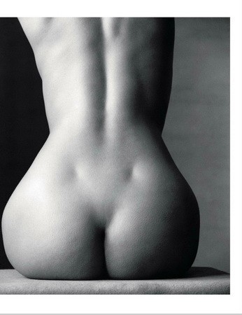 Irving Penn pályafutása során többször is elkészítette ezt a fotót, ez az egyik legutolsó 1994-ből.