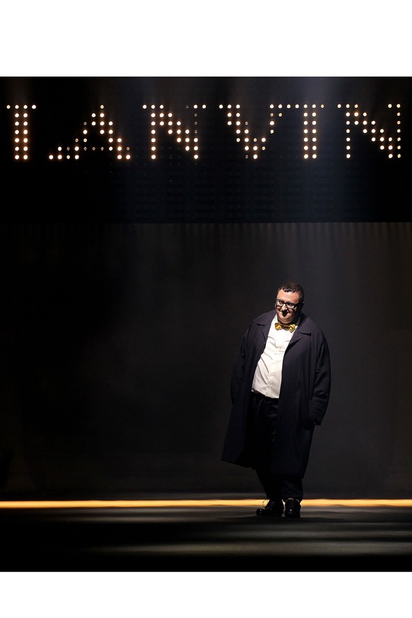 Az utolsó főhajtás?