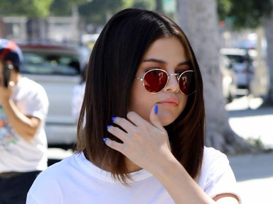 Sosem láttad még ilyen hétköznapi szettben Selena Gomezt