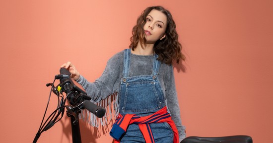 Döbrösi Laura: „Elkezdtem a fényre hozni az elzárt részeimet”