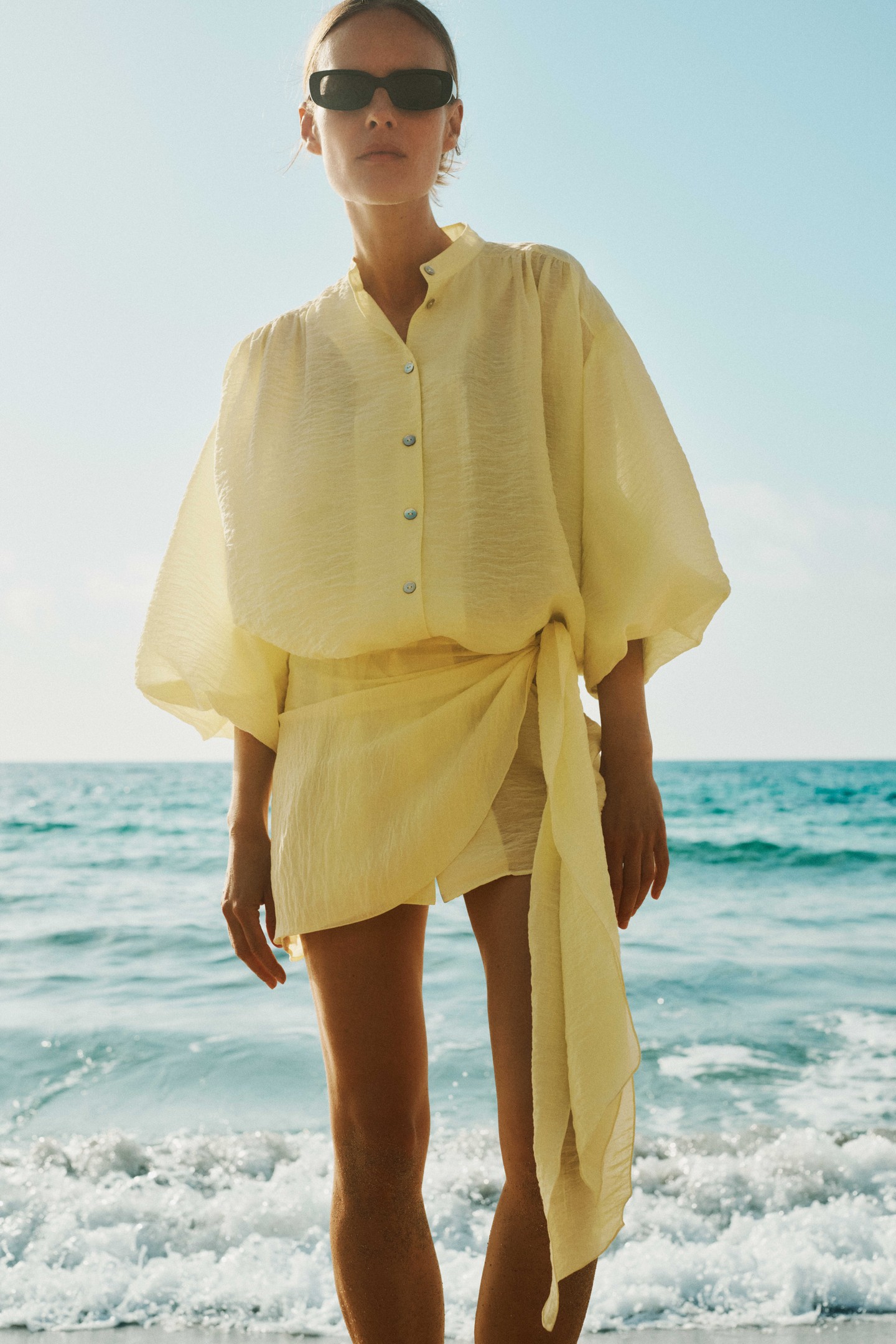 A LEBRAND x RESERVED nyári kollekciója effortless szabásokkal, trendi mintákkal és modern city to beach hangulattal hódít idén