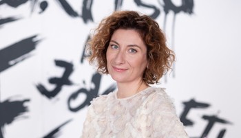 Ő a magyar parlament egyik legjobban öltözött nője: de mit tud Gyurkó Szilvia, amit más nem?