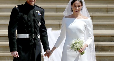JLo ruháját koppintotta Meghan Markle az esküvőjén?