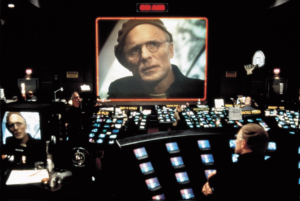 Burbank csecsemőkorától kezdve egy csatorna tulajdona: életének apró-cseprő történéseit milliók követik naponta világszerte