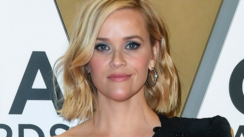 Még Reese witherspoon is meglepődött, hogy ilyen az eredeti hajszíne