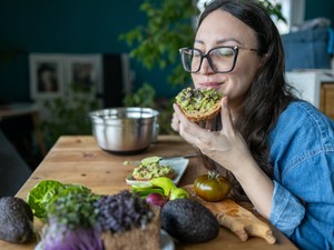 Ezek a szuperételek csodát tehetnek az agyaddal, az Alzheimer-kórtól is megvédhetnek