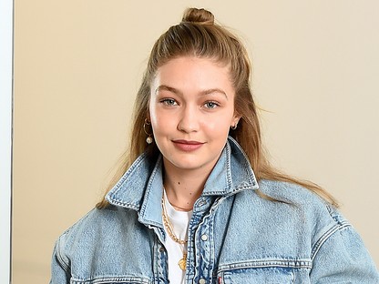 Gigi Hadid ragyogó várandós modellként pózol új fotóin