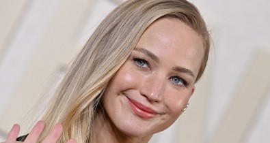 Jennifer Lawrence meztelencipője a legjobb és a legrosszabb dolog, ami valaha történt a divattal