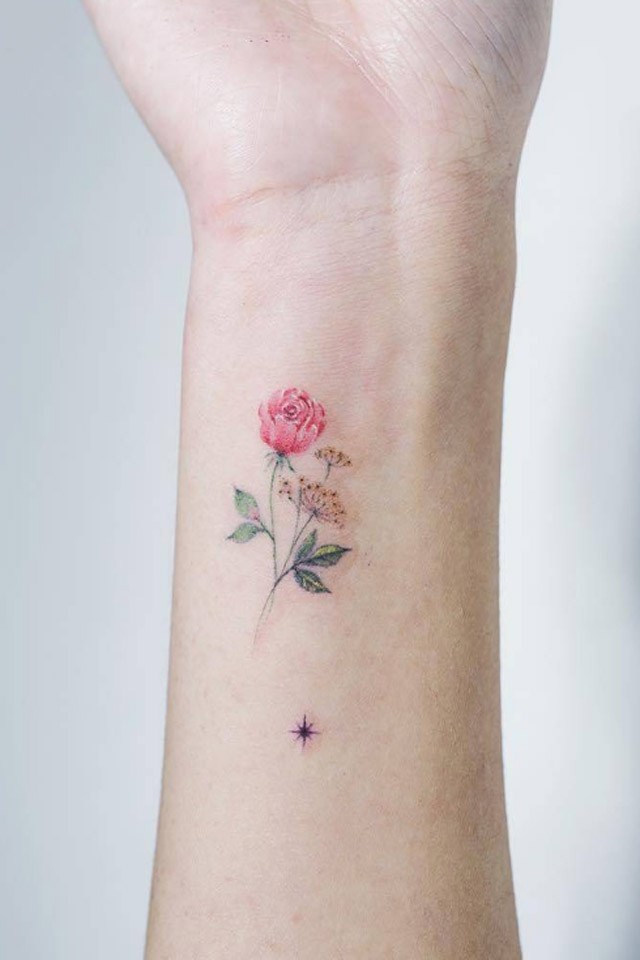 Minél egyszerűbb, annál szebb - hódítanak a minimál tetoválások!