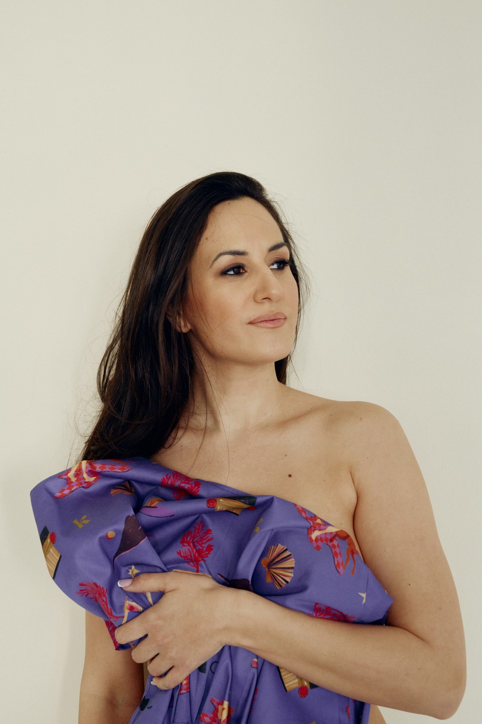 Oláh barbi a Kamay ko kampányában