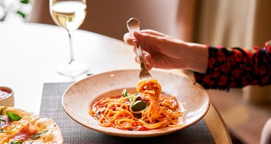 Lehet, hogy a vacsora miatt nem tudsz aludni? Szakértő figyelmeztet a hibára, amit sokan elkövetünk