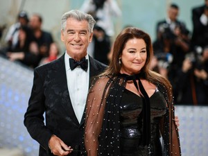 Ha Pierce Brosnan és Keely Shaye Smith legszebb fotói nem adják vissza a szerelembe vetett hited, akkor semmi