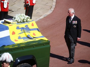 Károly, Vilmos és Harry herceg is elkísérték utolsó útjára Fülöp herceget temetésén