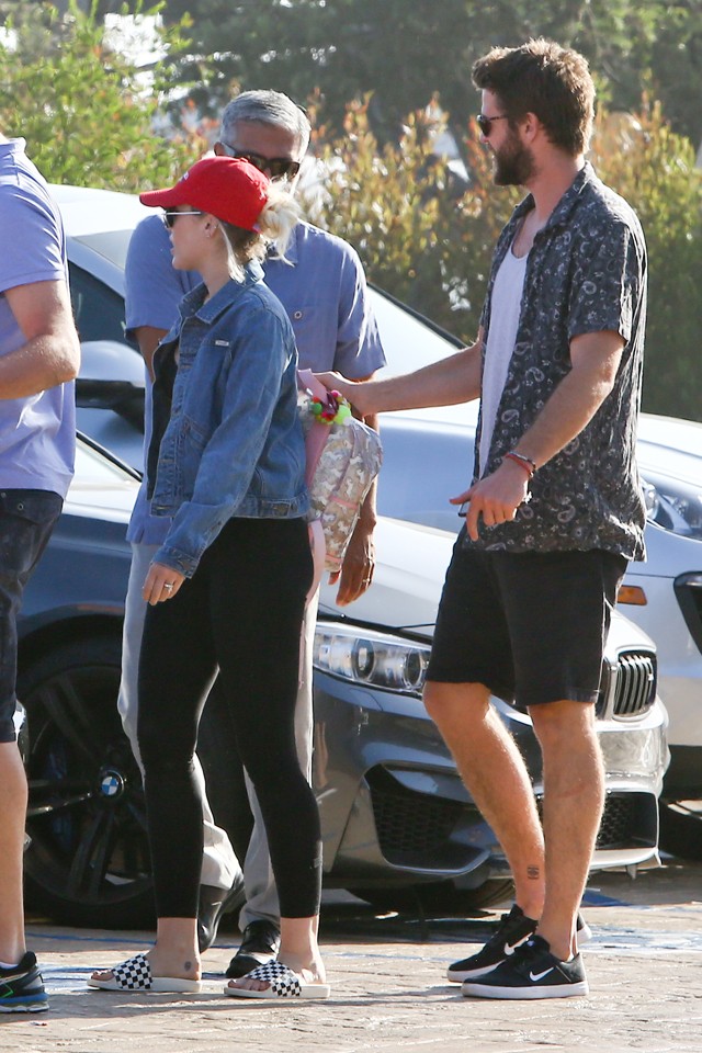 miley cyrus liam hemsworth, miley cyrus eljegyzés, miley cyrus liam hemsworth nobu