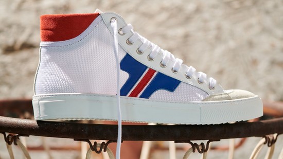 Martfűn készülnek, modellenként 370 darab van csak belőlük. Ez a slow fashion!