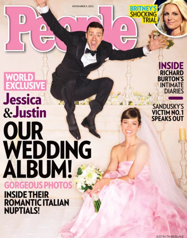 Jessica Biel szinte elveszett a rózsaszín habokban