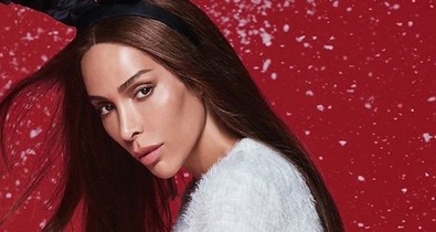 Íme az első transznemű playmate!