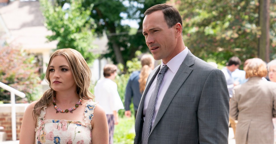 Kellemes meglepetés Jamie Lynn Spears felbukkanása a még mindig nagyon dögös Chris Klein oldalán