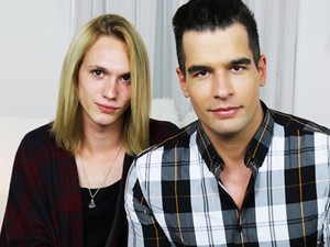 Videó: Egy férfi testbe született nő vallomásai