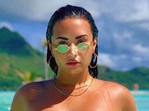 Demi Lovato szexi bikinis fotójával üzent mindenkinek, aki kritizálja a testét