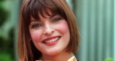 Salma Hayek és Linda Evangelista sötét titka