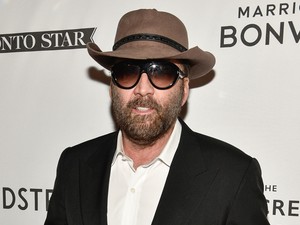 A leglazább: Nicolas Cage egy vidéki angol kis kocsmába ugrott be szilveszterezni
