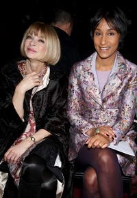 Anna Wintour természetesen az első sorból nézte végig a show-t.