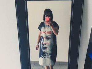 Edina ma egy igazán különleges ruhát választott!