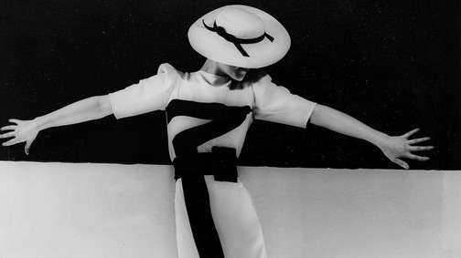 A botrányos elegancia mestere – Santhó Imre divatfotói újra reflektorfényben a Capa Központban