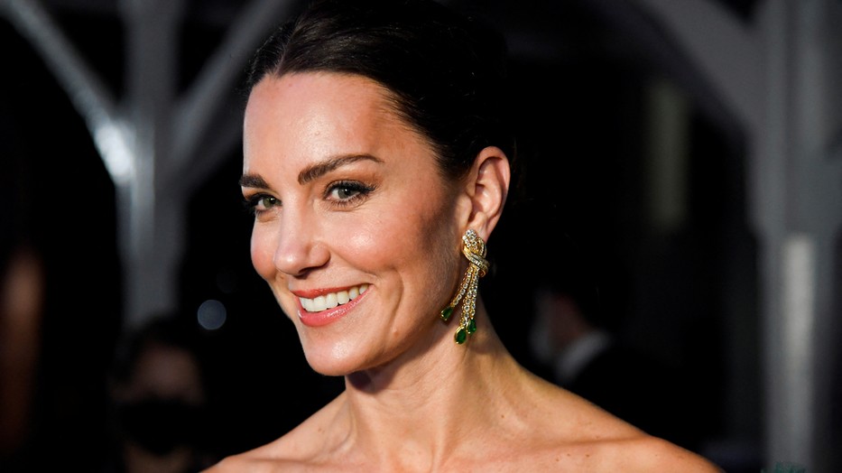 Kate Middleton zöld hercegnő ruhája egy álom