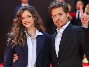 Palvin Barbara és Dylan Sprouse gyönyörű nevet adtak a kislányuknak, a magyarok különösen imádni fogják 