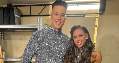 T. Danny retina-izgatóan csillogó öltözéke tabukat dönt a Dancing with the Stars döntőjében