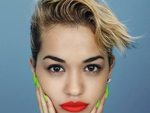 A Rimmel London és Rita Ora együttműködik a márka exkluzív, limitált kiadású termékkollekciójának kifejlesztésében