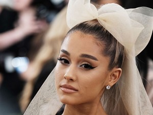 Ariana Grande gyönyörű levelet írt a melegközösség tagjainak