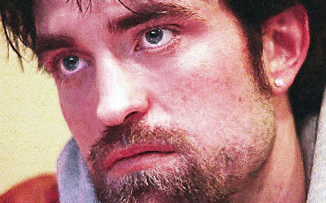 Robert Pattison felismerhetetlen az új filmjében!