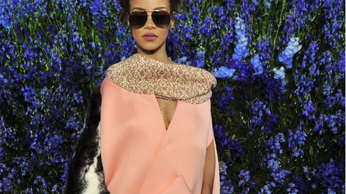 Wow, Rihanna, gyönyörű vagy!