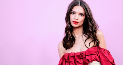 Emily Ratajkowski Instagramon dönti le a szoptatással kapcsolatos tabukat: imádjuk érte