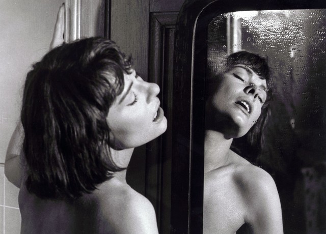 Így maszturbálnak a magyar nők: 13 százalékuk sosem végez önkielégítést