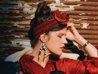 Egy hajkendő vagy turbán is lehet fenntartható - a Cukorka Szabóság rá a bizonyíték