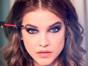 Palvin Barbi elkészítette első live videóját: ilyen gyönyörűen sminkelte ki magát benne
