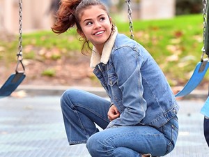 Selena Gomez ezért a bokacsizmáért van most oda