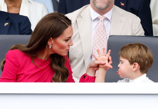 Akár ikrek is lehetnének! Elképesztő, mennyire hasonlít a kis Lajos herceg erre a családtagra