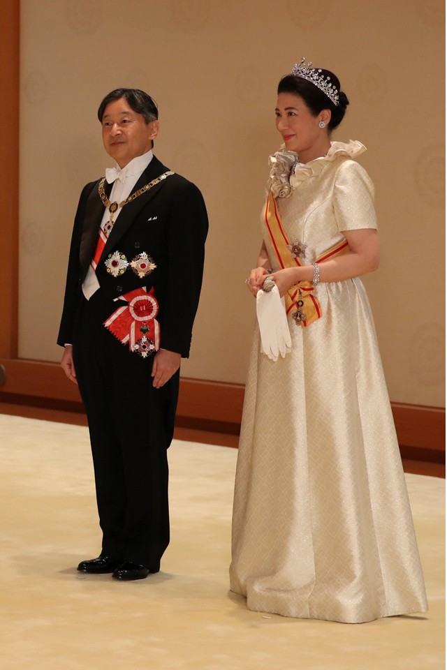 Naruhito japán uralkodó és Masako uralkodónő