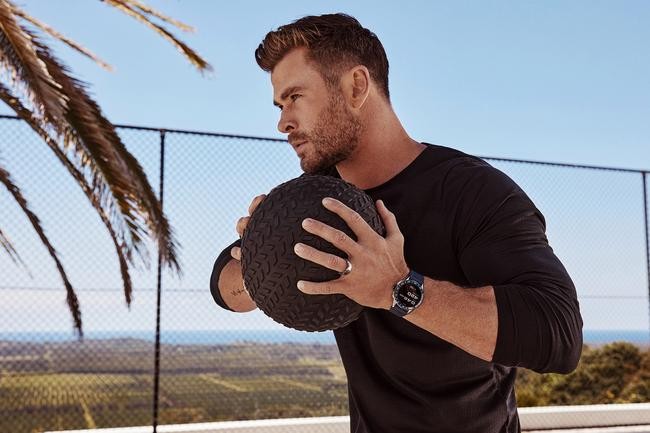 Chris Hemsworth új edzős fotóitól elolvadsz