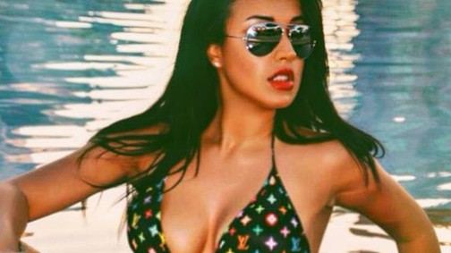 Visszaadta koronáját a szépségkirálynő, mert azt kérték tőle, fogyjon le!