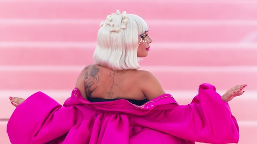 Minden idők 14 legkockázatosabb vörös szőnyeges pillanata