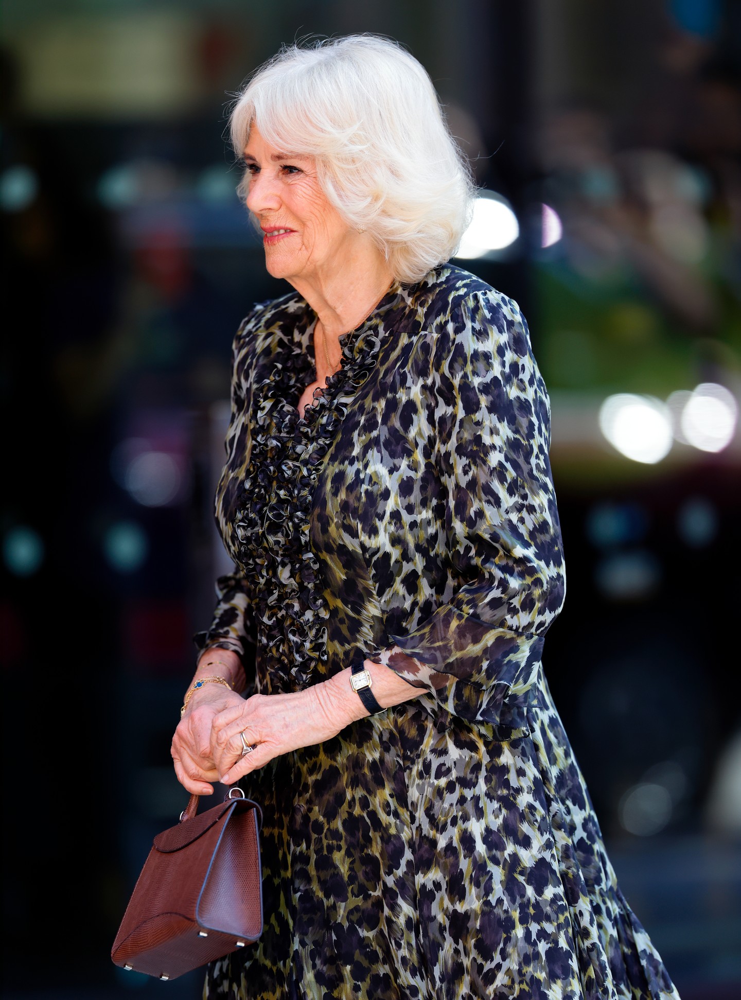 Kamilla királyné leopárdmintás ruhája bevállalóságról tesz tanúbizonyságot.