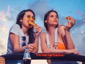 Itt a lista: ezt az 5 ételt iktassuk ki étrendünkből a szakértő szerint, hogy elkerüljük a bélrákot